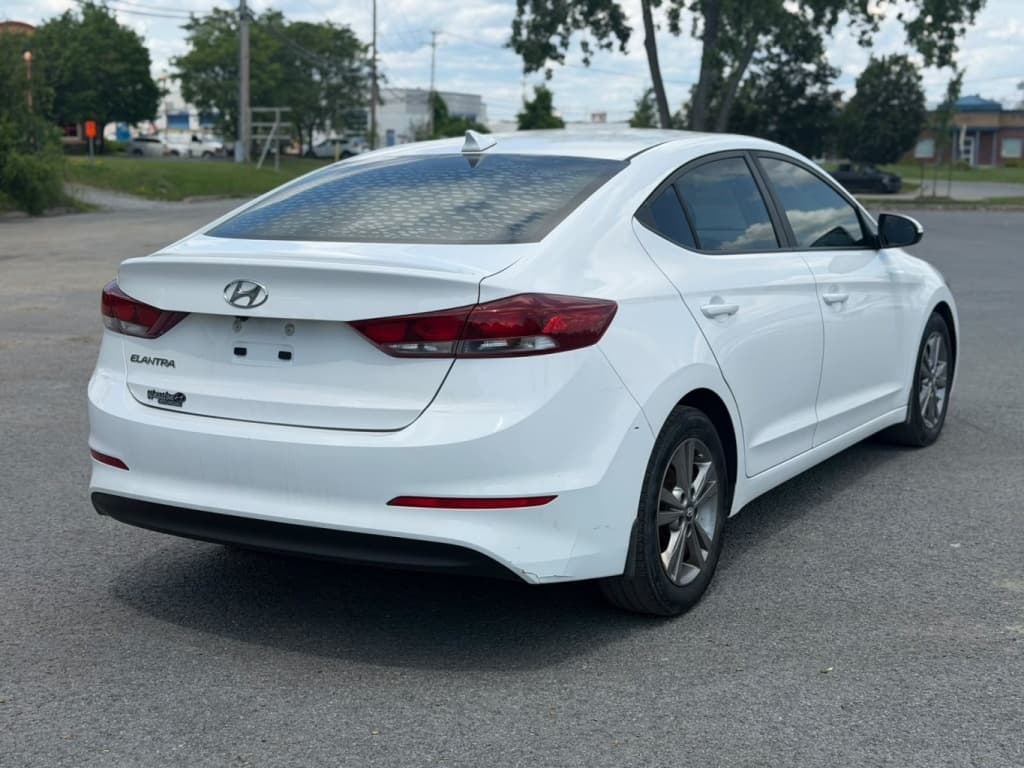 2018 Hyundai Elantra GL thumbnail 4