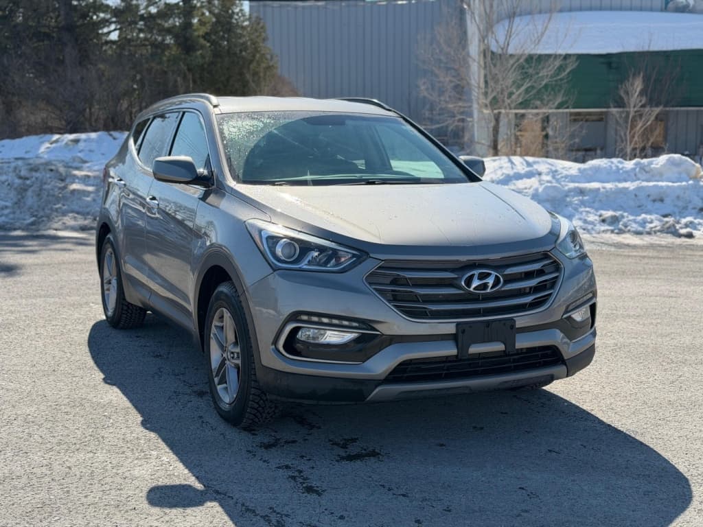 2017 Hyundai Santa Fe Sport thumbnail 2