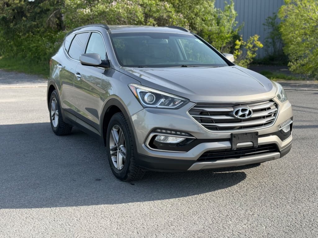 2017 Hyundai Santa Fe Sport thumbnail 3
