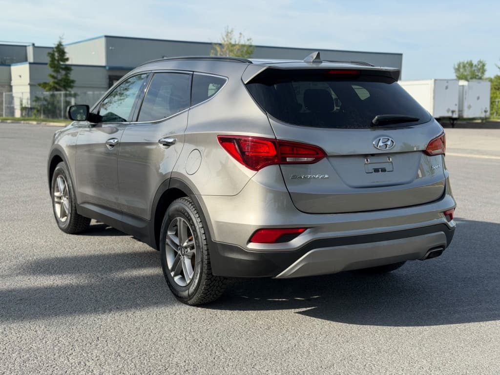 2017 Hyundai Santa Fe Sport thumbnail 4