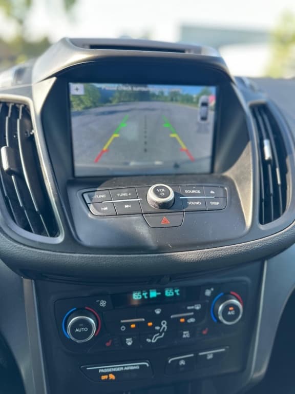2017 Ford Escape SE thumbnail 11