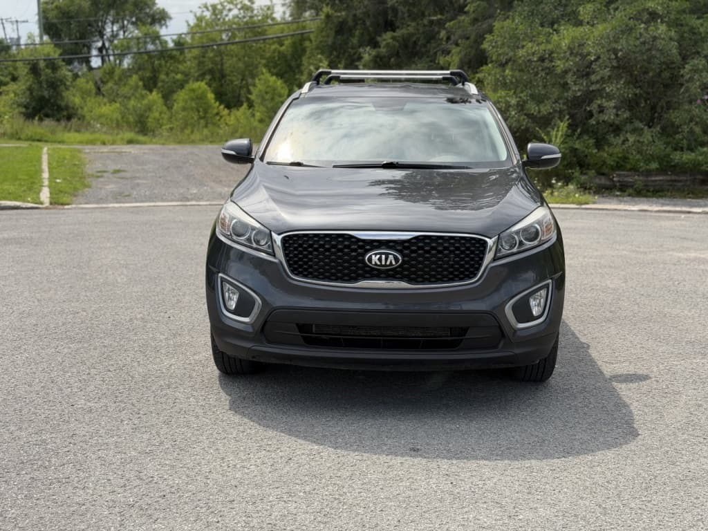 2016 KIA Sorento 3,3 L thumbnail 2