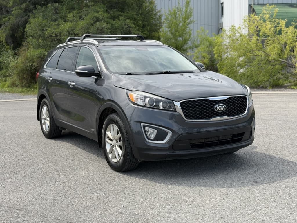 2016 KIA Sorento 3,3 L thumbnail 3