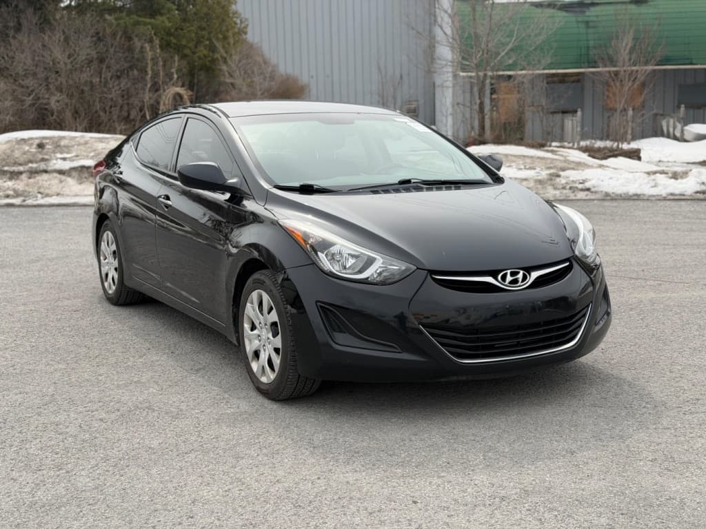 2013 Hyundai Elantra GL thumbnail 3