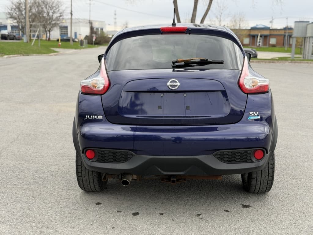 2015 Nissan Juke SV thumbnail 4