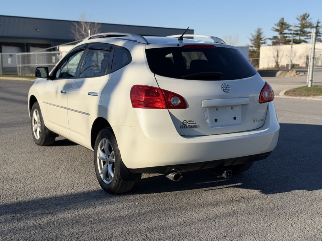 2010 Nissan Rogue SL thumbnail 4