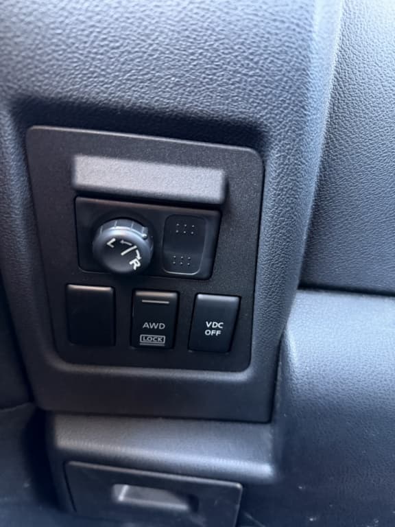 2010 Nissan Rogue SL thumbnail 11