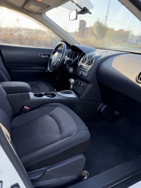 2010 Nissan Rogue SL thumbnail 8