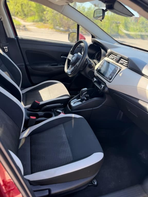 2021 Nissan Versa SV thumbnail 8