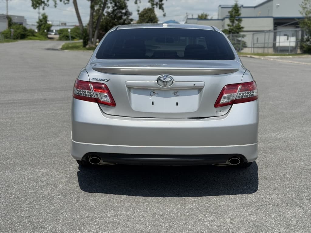 2010 Toyota Camry LE/SE/XLE thumbnail 4