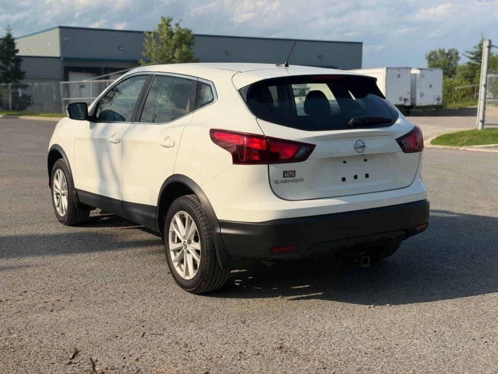 2019 Nissan Qashqai S thumbnail 5