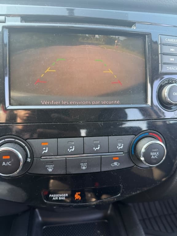 2019 Nissan Qashqai S thumbnail 12