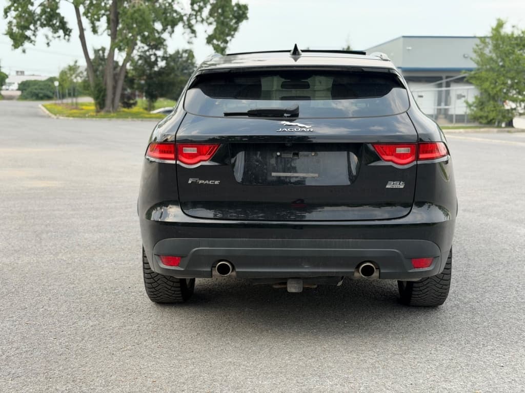 2017 Jaguar F-PACE 35t Premium thumbnail 5