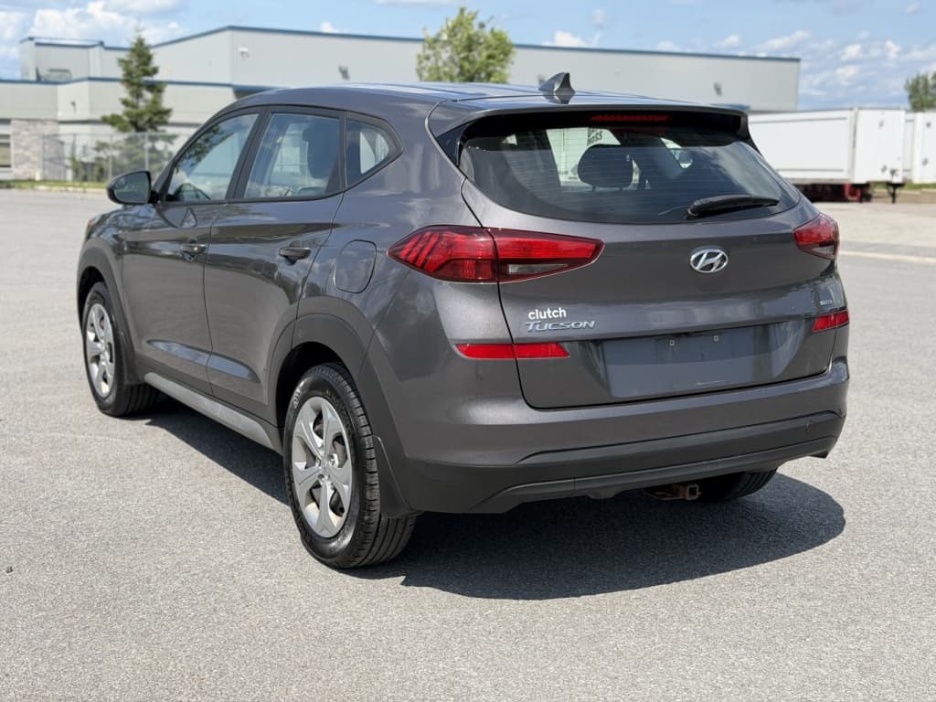 2021 Hyundai Tucson Essential thumbnail 4