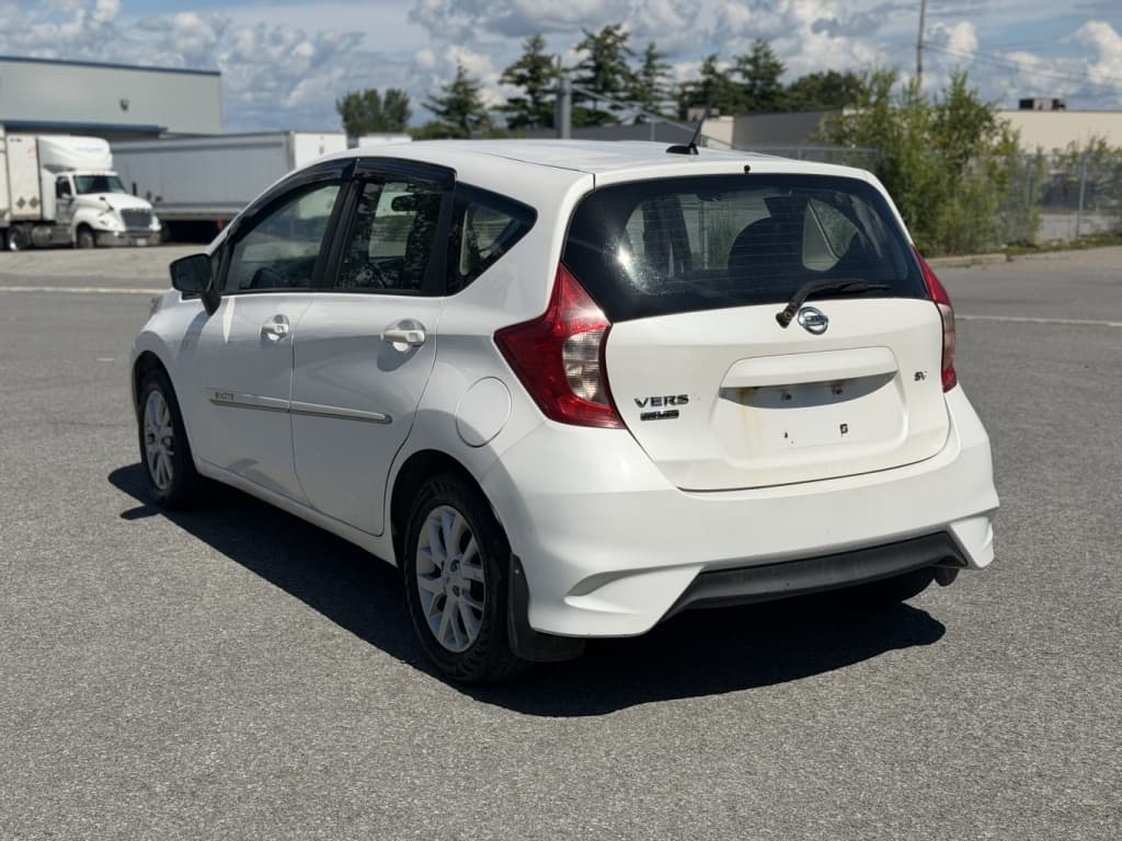 2017 Nissan Versa Note S/SV/SR/SL thumbnail 4