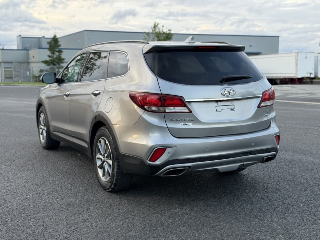 2017 Hyundai Santa Fe XL Premium thumbnail 4