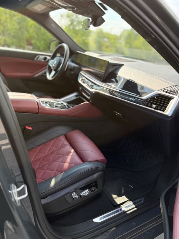 2024 BMW X6 xDrive40i thumbnail 9