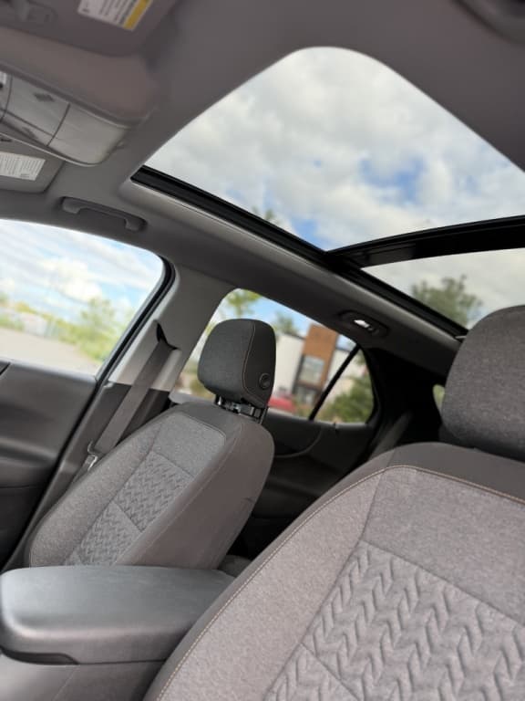 2022 Chevrolet Equinox LT thumbnail 12