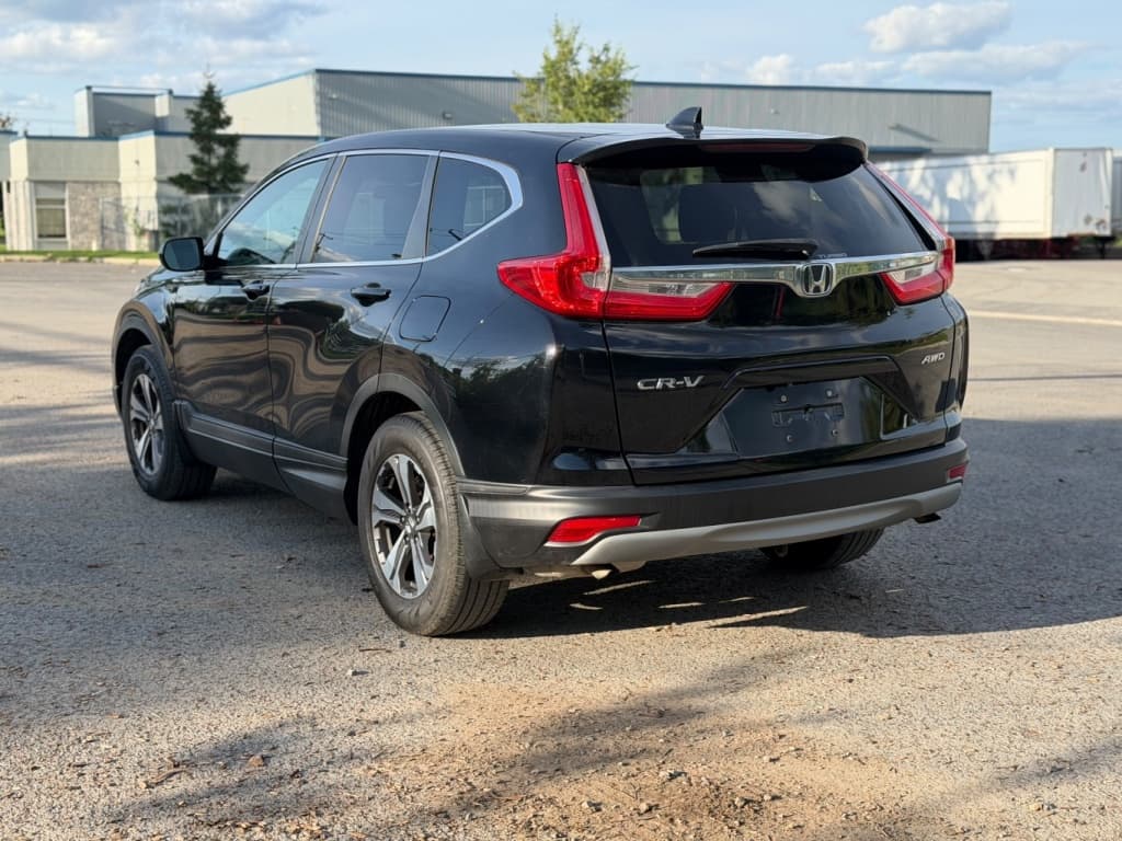 2017 Honda CR-V LX thumbnail 4