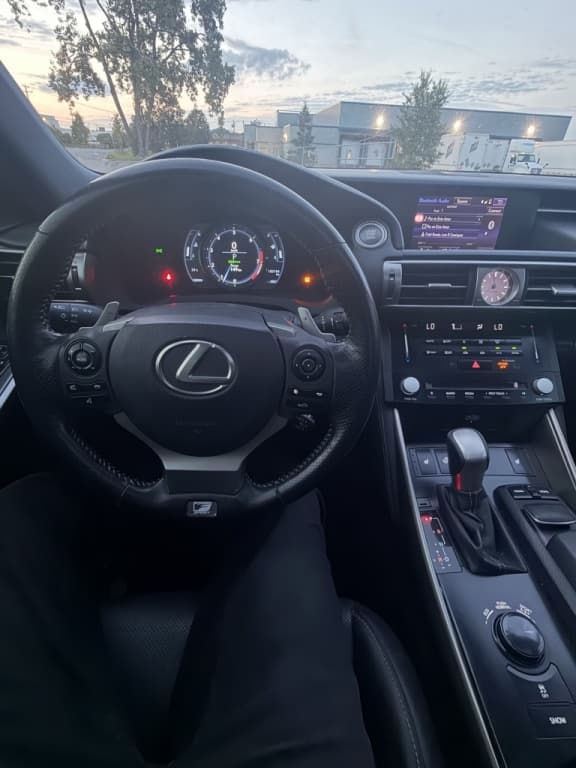 2014 Lexus IS 350 thumbnail 5