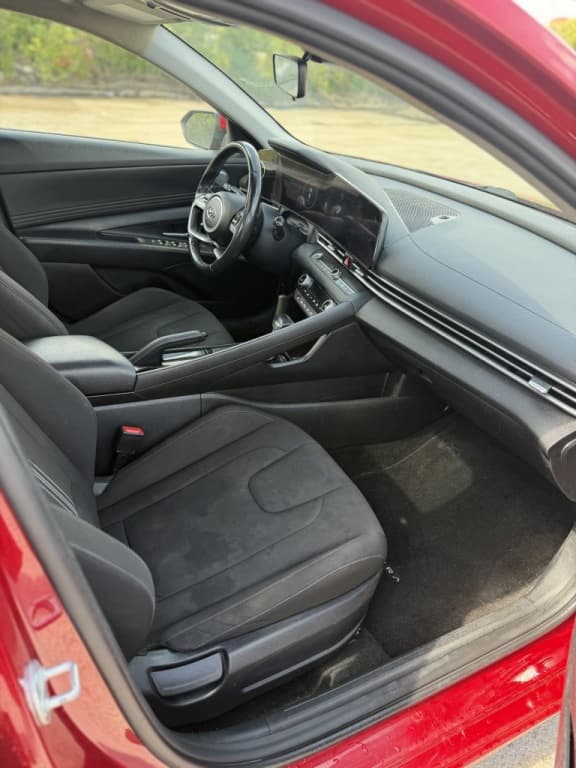 2023 Hyundai Elantra Privilégié thumbnail 8