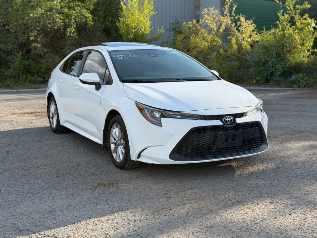 2022 Toyota Corolla L/LE/XLE thumbnail 3