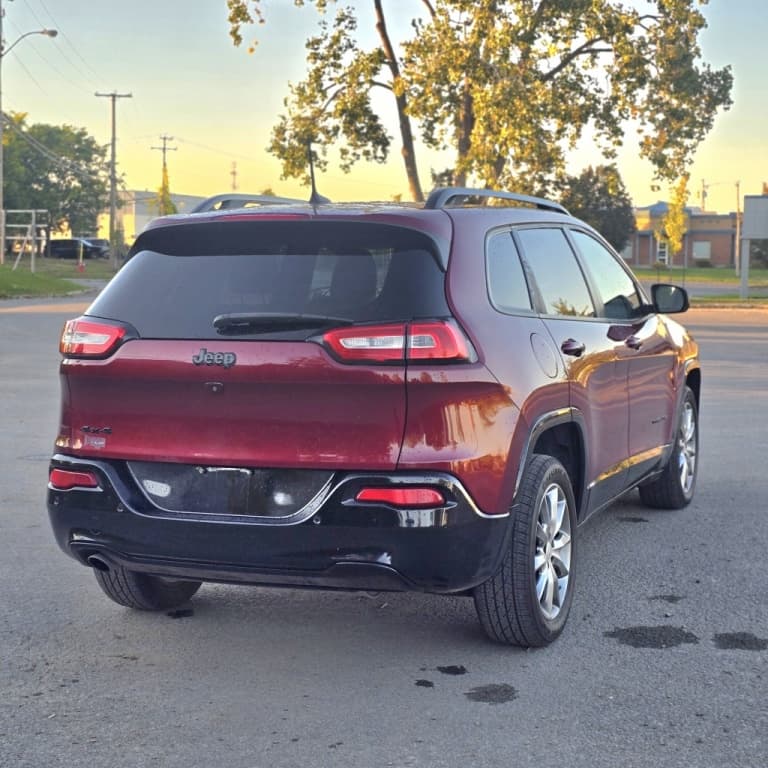 2018 Jeep Cherokee North thumbnail 5