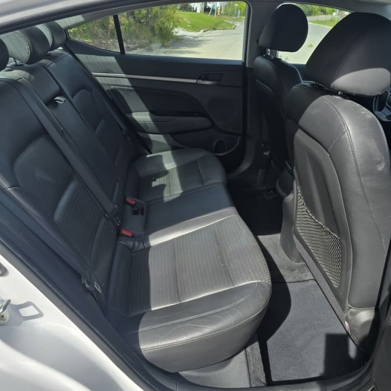 2017 Hyundai Elantra Limited SE thumbnail 9