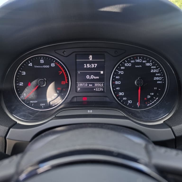2017 Audi A3 2.0T Komfort thumbnail 12