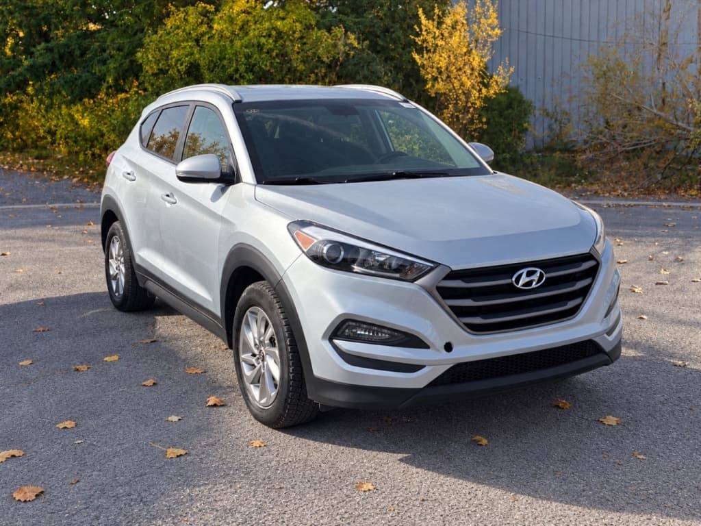 2016 Hyundai Tucson Premium thumbnail 2