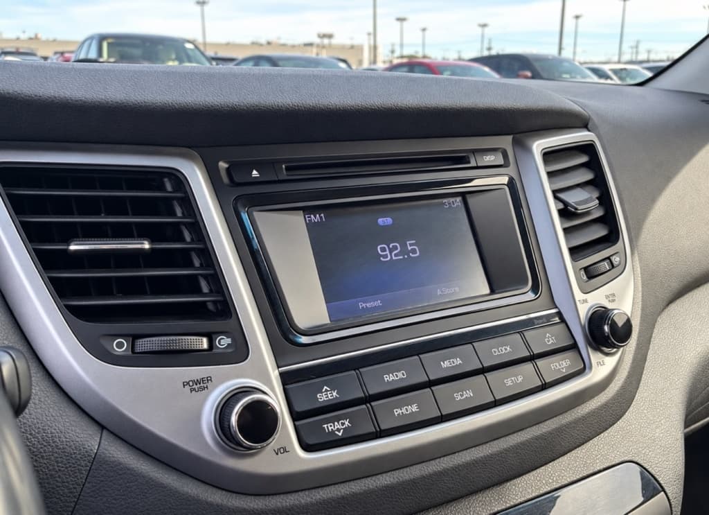 2016 Hyundai Tucson Premium thumbnail 11