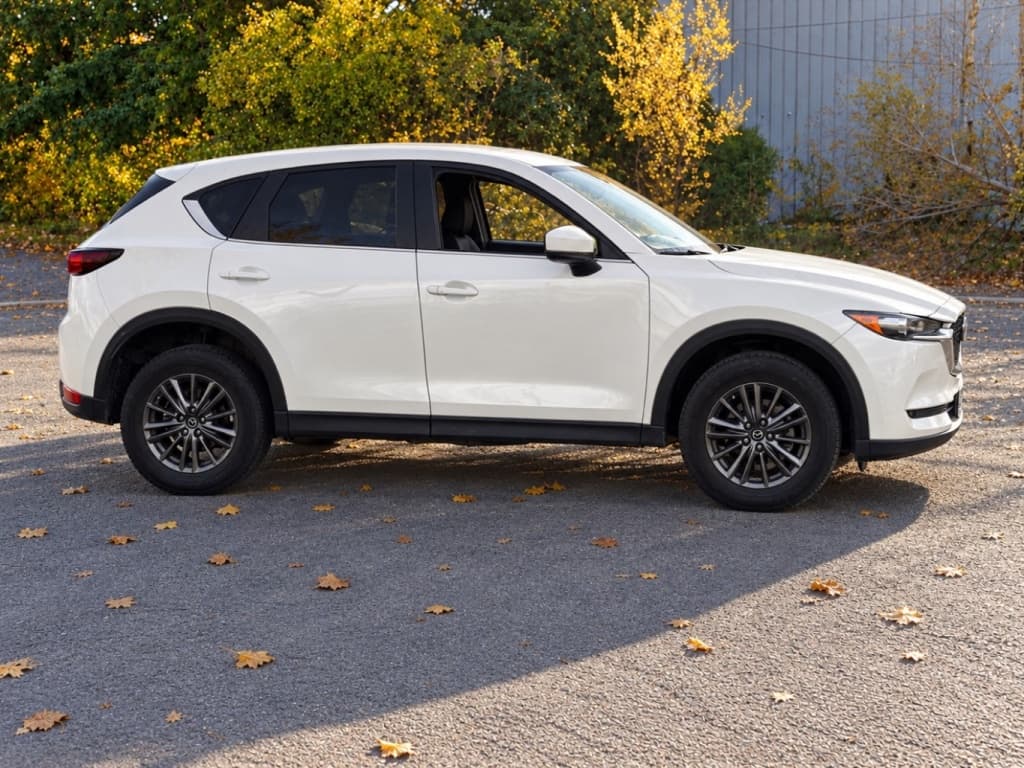 2019 Mazda CX-5 GX thumbnail 2