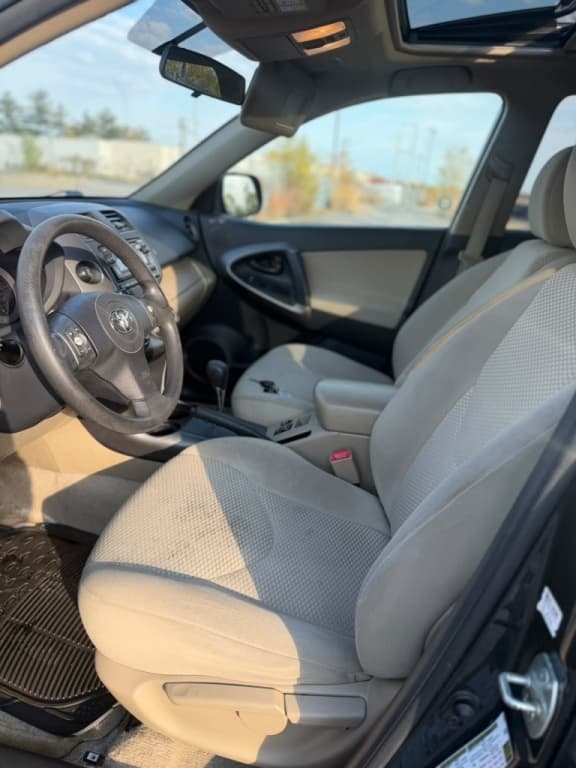 2012 Toyota RAV4 thumbnail 7