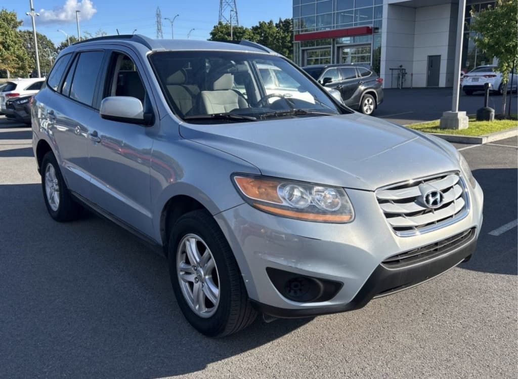 2010 Hyundai Santa Fe GL - Photo 1
