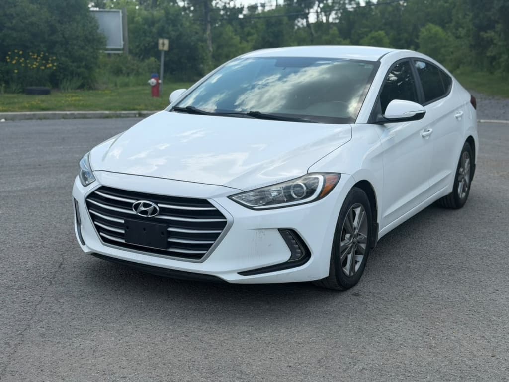 2018 Hyundai Elantra GL - Photo 1